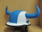Шлем фанатский с рогами -бело-голубой