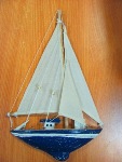 Яхта бело-голубая настенная 40см-резьба по дереву